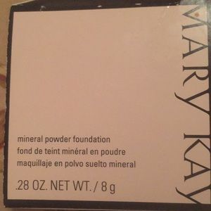 Mary Kay Mineral Powder Foundation Beige 1